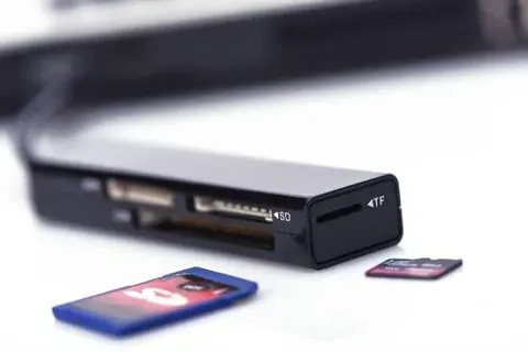 Lettore card universale usb 2.0